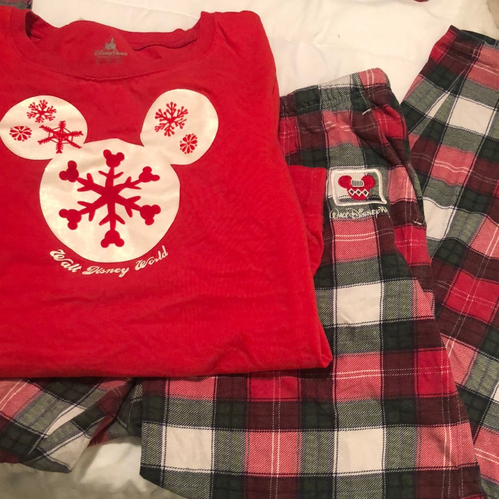 Walt Disney World Pajama Set